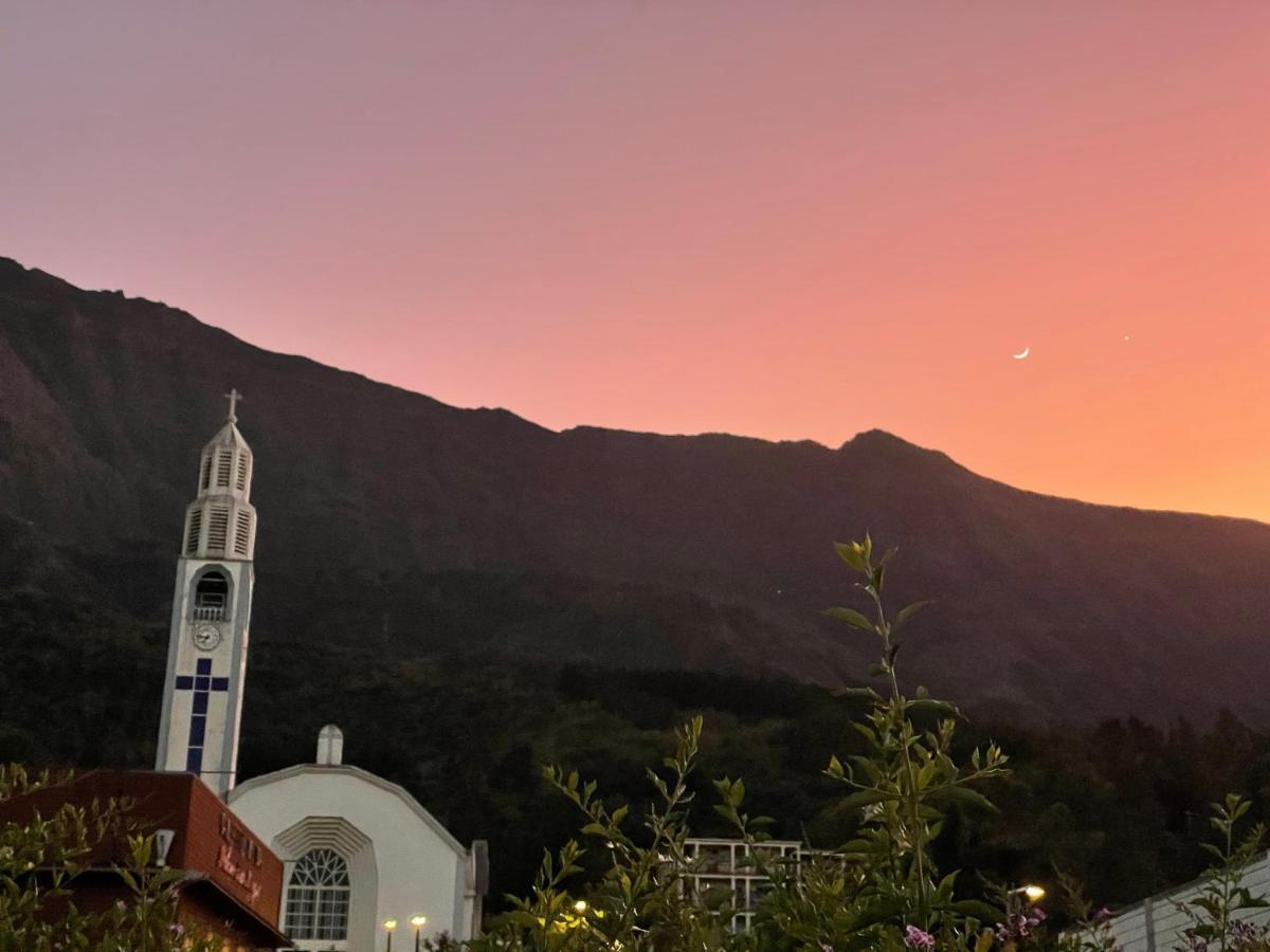 Cilaos Hotel Buitenkant foto